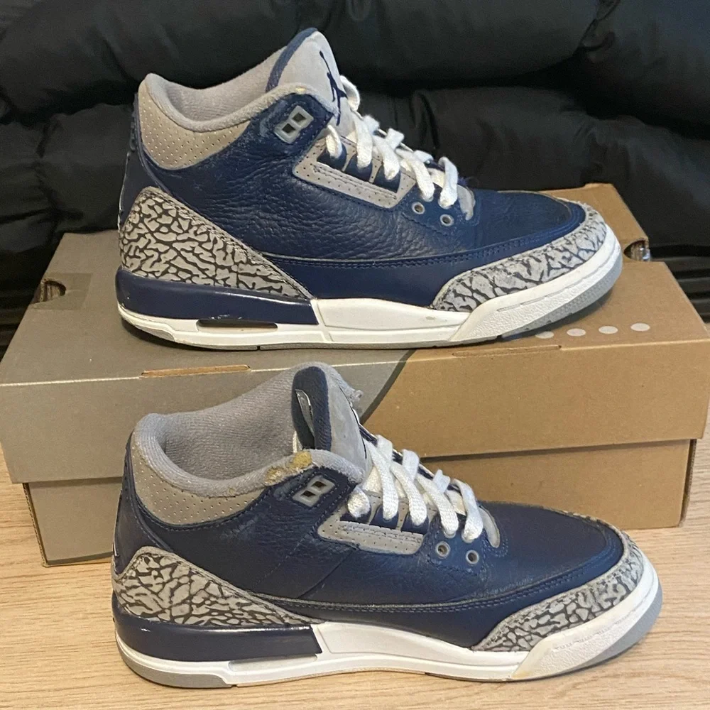 Nike Air Jordan 3 Retro Georgetown Blue- 4.5 Y- 6 W - Picture 5 of 14